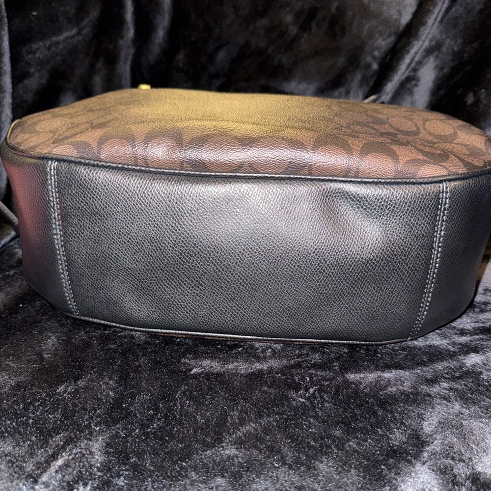 Coach Harvey East West Convertible Signature Brown and Black Hobo Bag F38300 - Picture 8 of 13